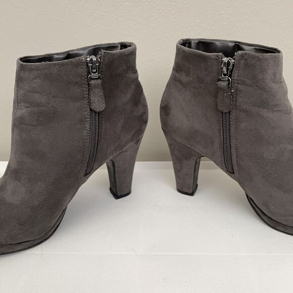 Rampage Heels Ankle Booties Womens Size 9 Benzley Shoes Boots Dark Gray Suede - Picture 3 of 10